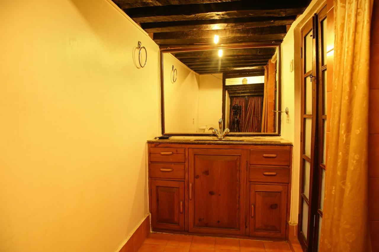 Newa Chen Historic House Unesco Lalitpur Luaran gambar
